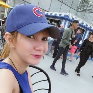 Meet your Posher, Clairejan